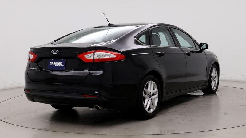 2016 Ford Fusion SE 8