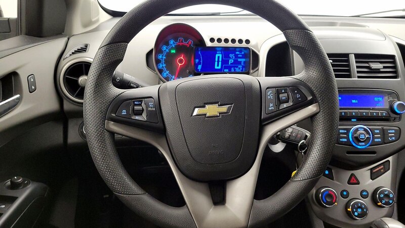 2014 Chevrolet Sonic LT 10