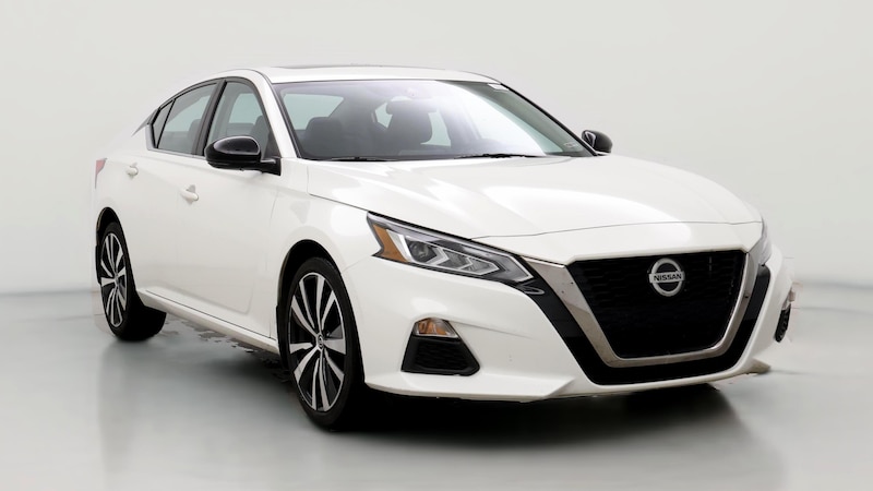 2020 Nissan Altima SR Hero Image