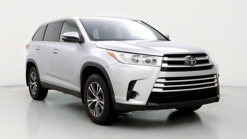 2019 Toyota Highlander LE Hero Image