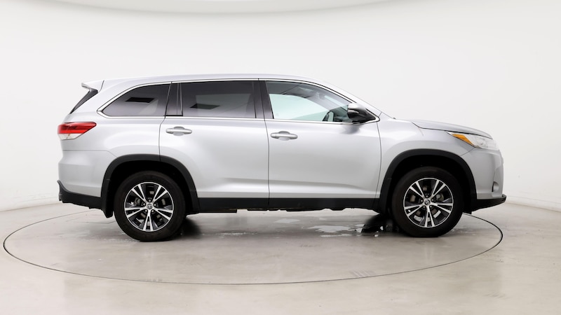 2019 Toyota Highlander LE 7