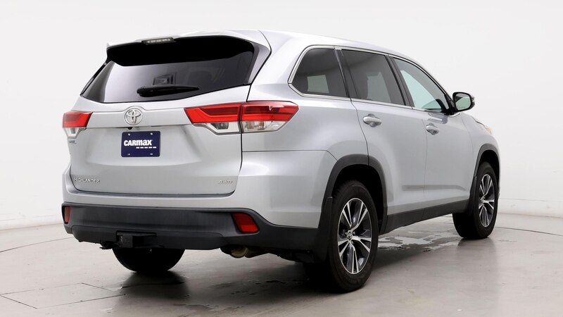 2019 Toyota Highlander LE 8