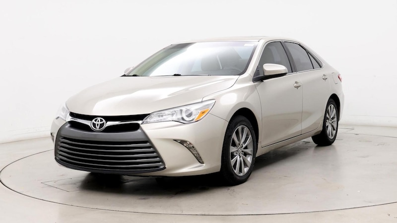 2017 Toyota Camry XLE 4