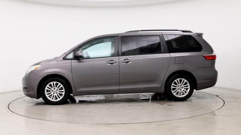 2017 Toyota Sienna XLE 3