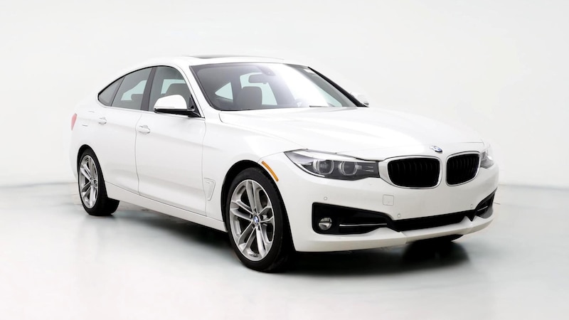 2017 BMW 3 Series 330xi Hero Image