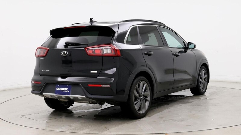 2017 Kia Niro EX 8