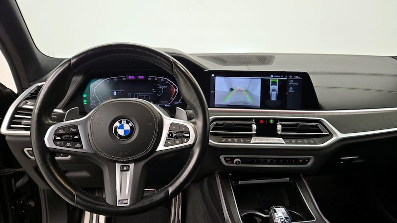 2022 BMW X7 xDrive40i 9