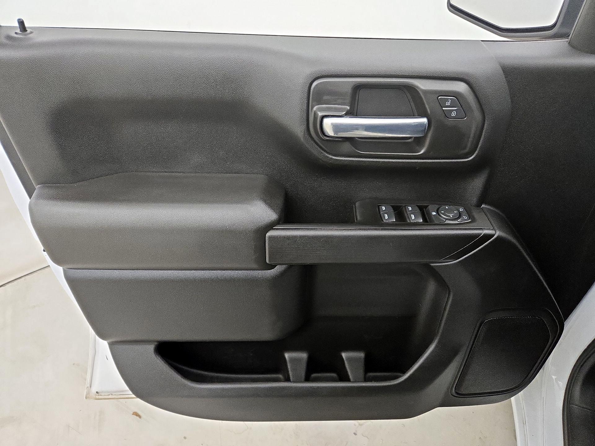 Thumbnail: 2021 Chevrolet Silverado 1500 - 12