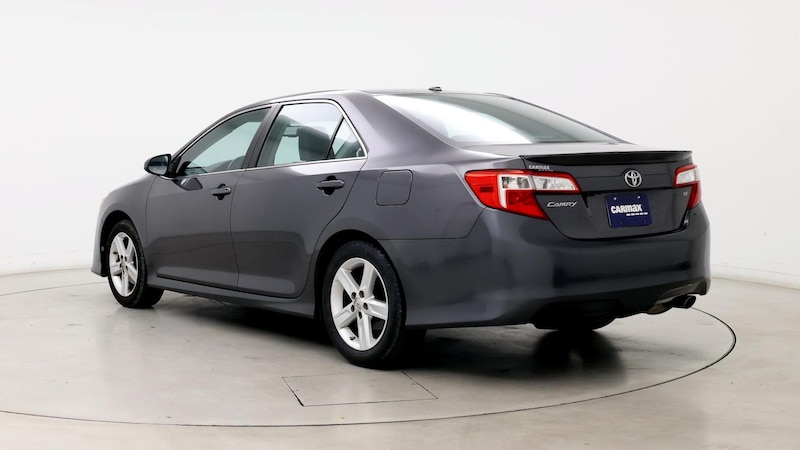 2014 Toyota Camry SE 2