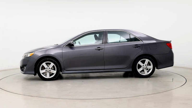 2014 Toyota Camry SE 3