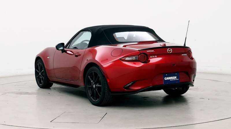 2022 Mazda MX-5 Miata Club 2