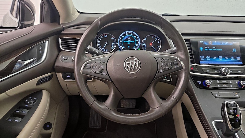 2017 Buick LaCrosse Essence 10