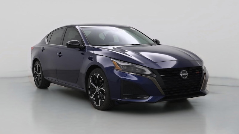 2023 Nissan Altima SR Hero Image