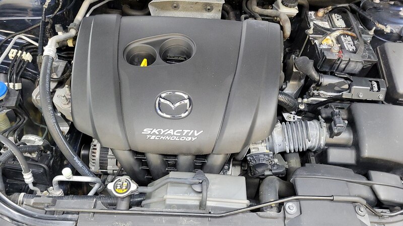 2014 Mazda Mazda3 i Sport 17