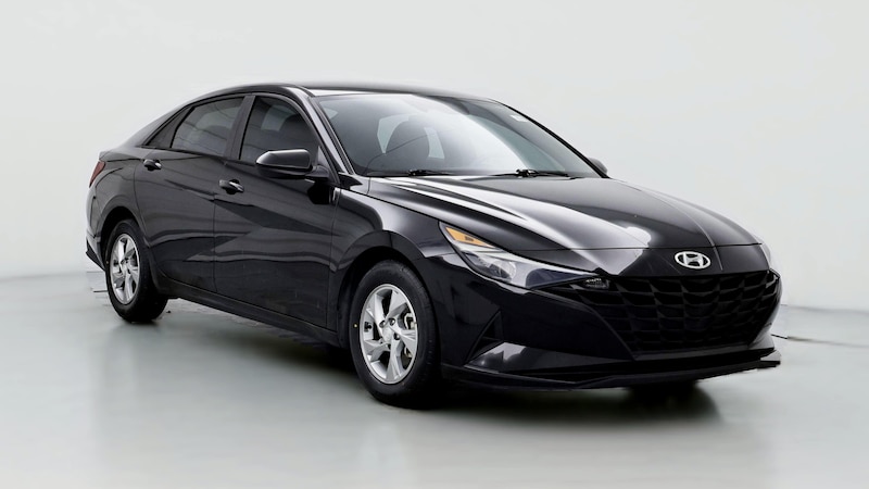 2021 Hyundai Elantra SE Hero Image