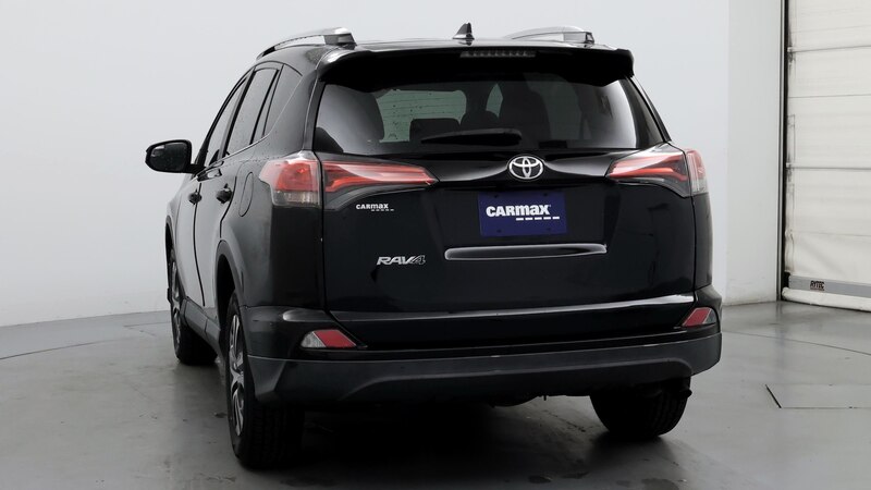 2017 Toyota RAV4 LE 6