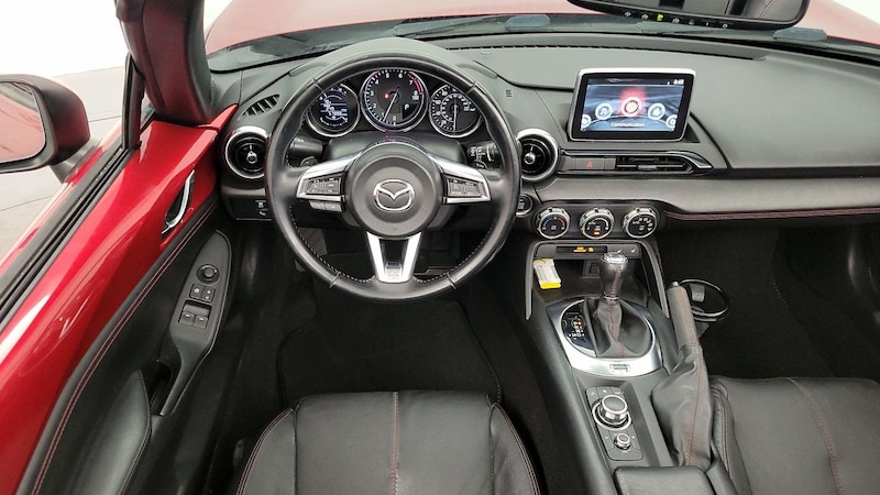 2016 Mazda MX-5 Miata Grand Touring 10