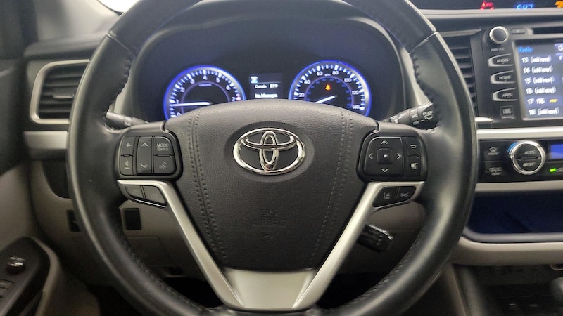 2019 Toyota Highlander Limited 10