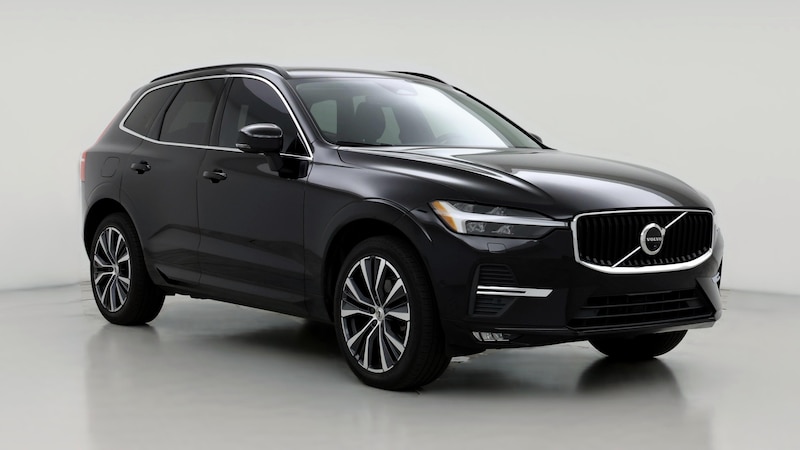 2022 Volvo XC60 B5 Momentum Hero Image