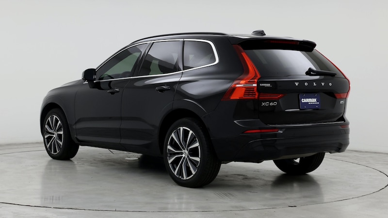 2022 Volvo XC60 B5 Momentum 2