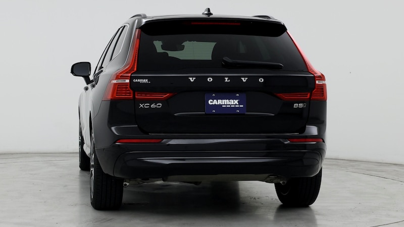 2022 Volvo XC60 B5 Momentum 6