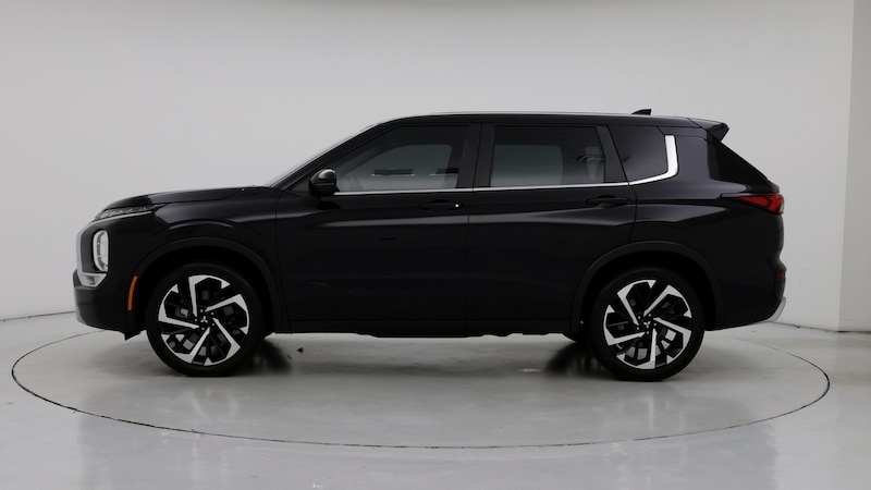 2023 Mitsubishi Outlander SE 3