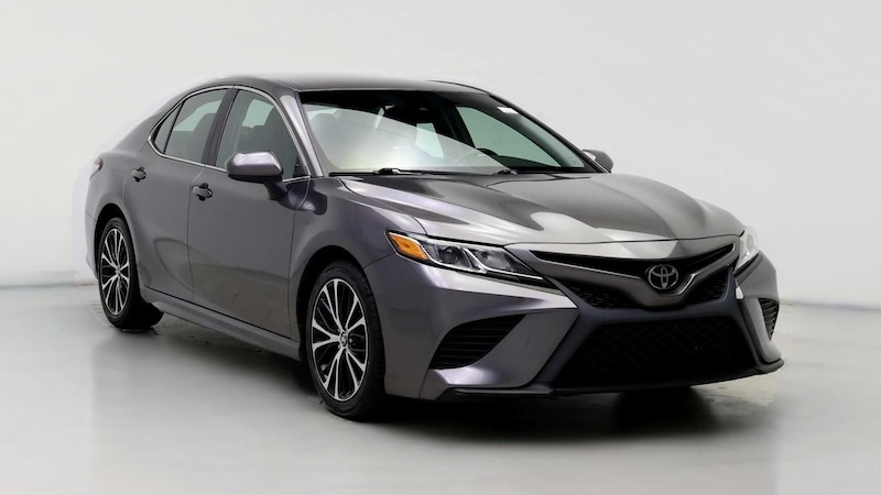 2019 Toyota Camry SE Hero Image