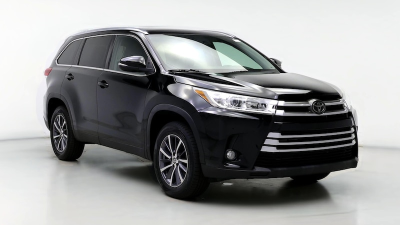 2019 Toyota Highlander XLE Hero Image