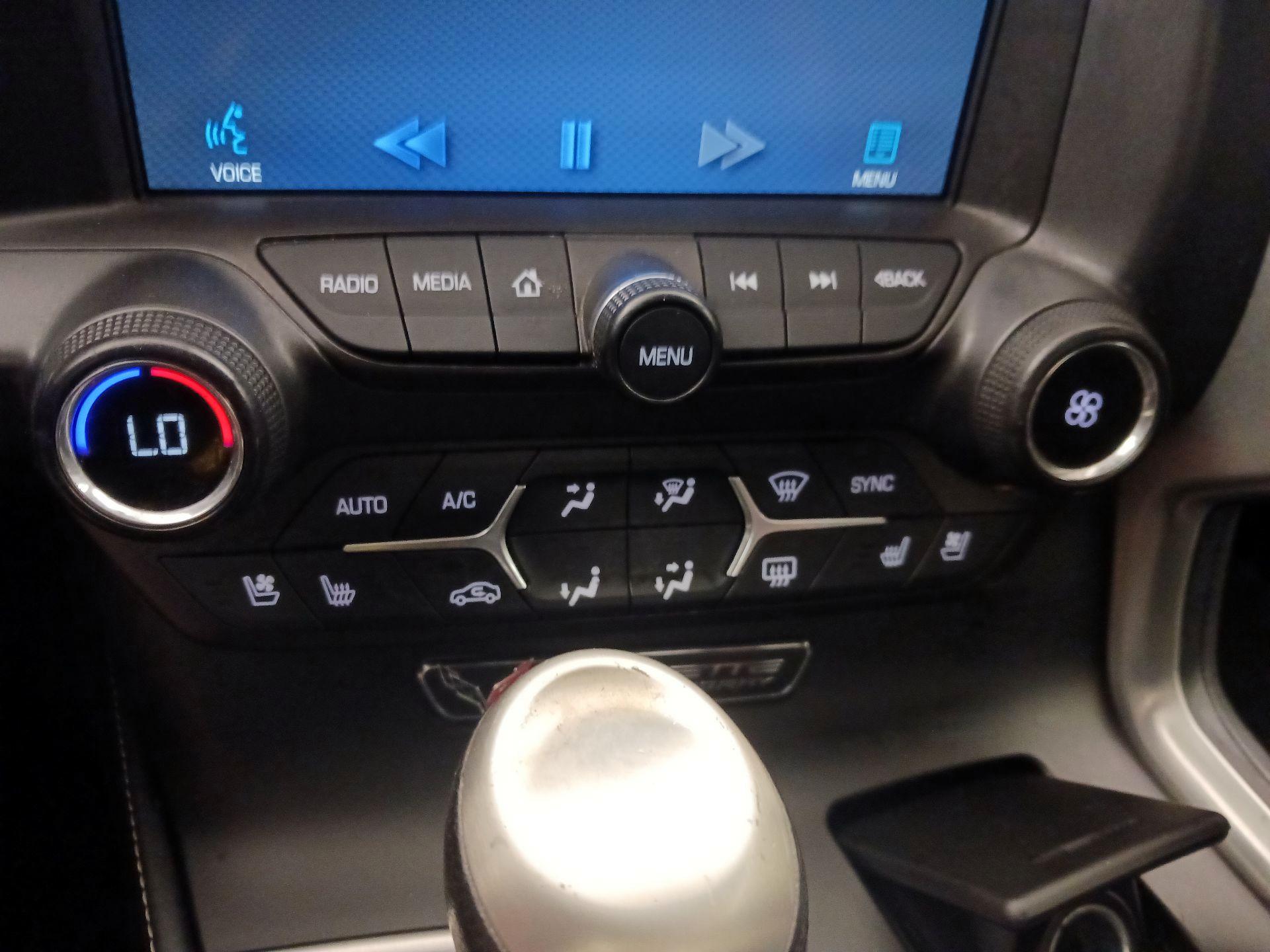 Thumbnail: 2014 Chevrolet Corvette - 17