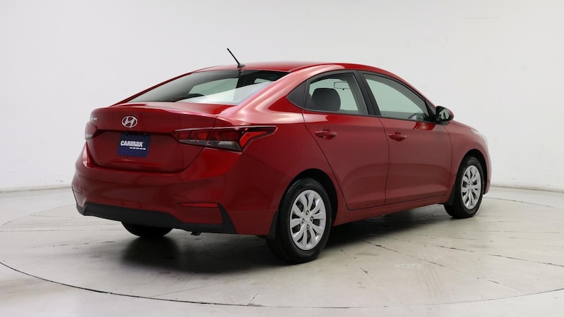 2022 Hyundai Accent SE 8