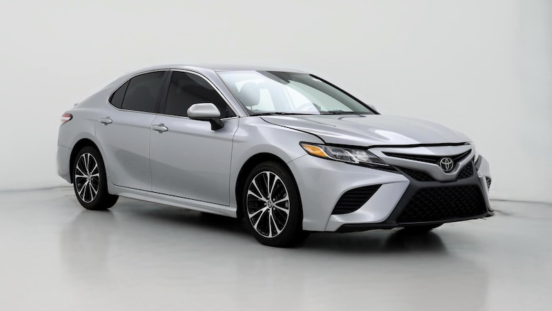 2020 Toyota Camry SE Hero Image