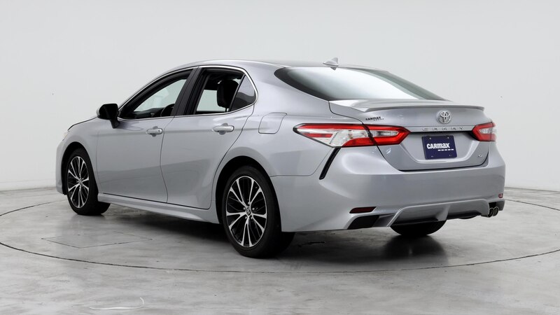 2020 Toyota Camry SE 2