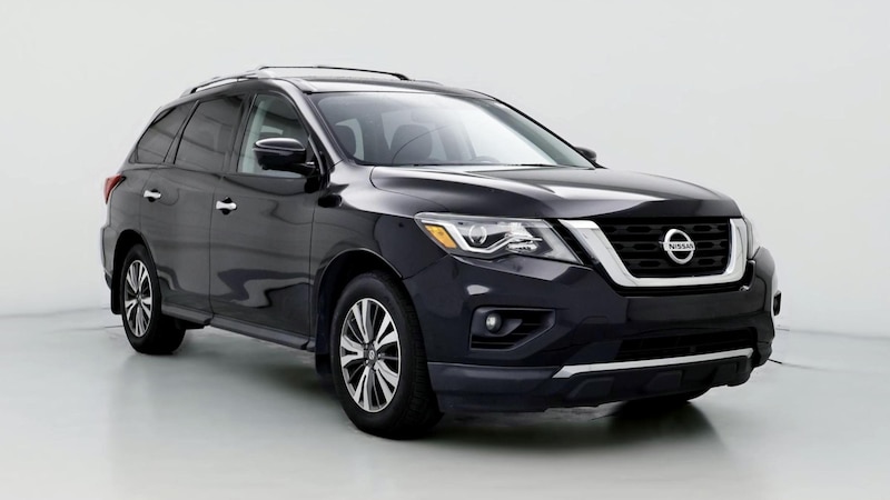 2017 Nissan Pathfinder SL Hero Image