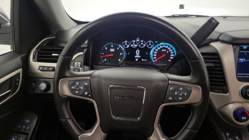 2019 GMC Yukon XL Denali 10