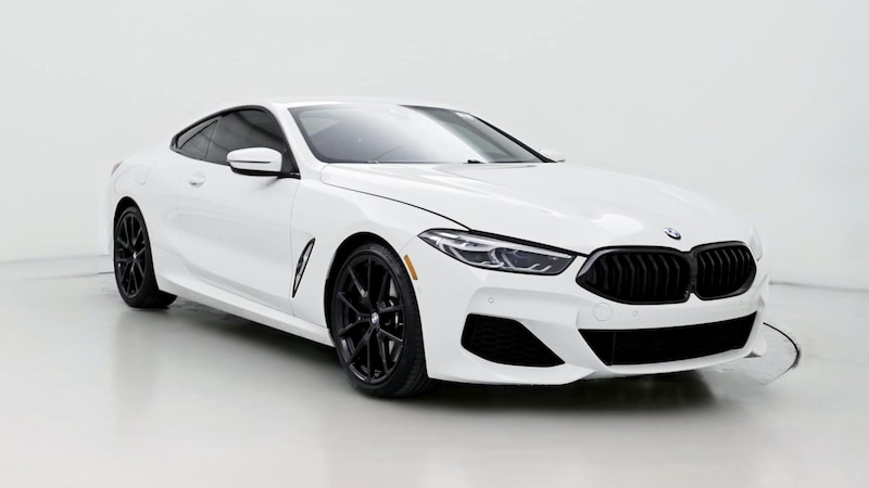 2022 BMW 8 Series 840i Hero Image