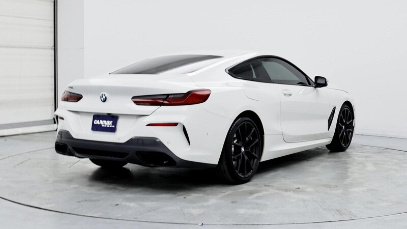 2022 BMW 8 Series 840i 8