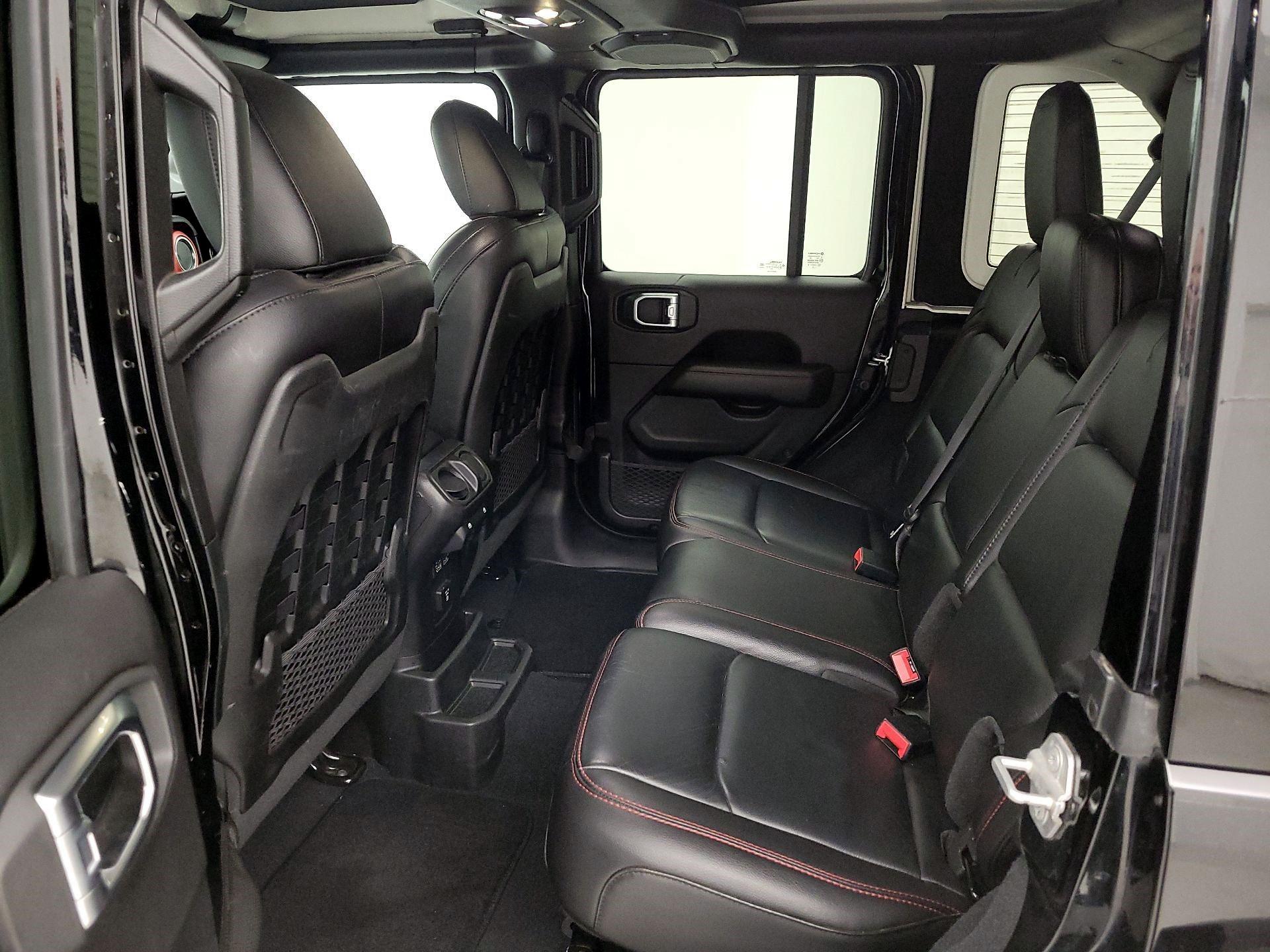 Thumbnail: 2019 Jeep Wrangler - 18