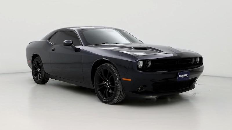 2016 Dodge Challenger SXT Hero Image