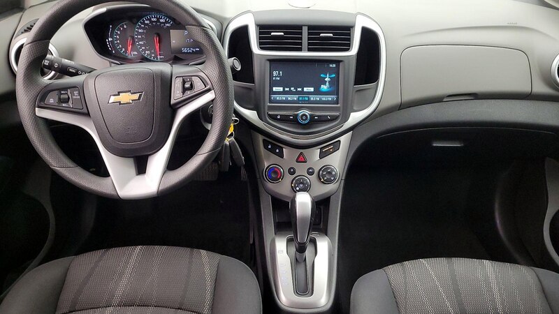 2017 Chevrolet Sonic LT 9