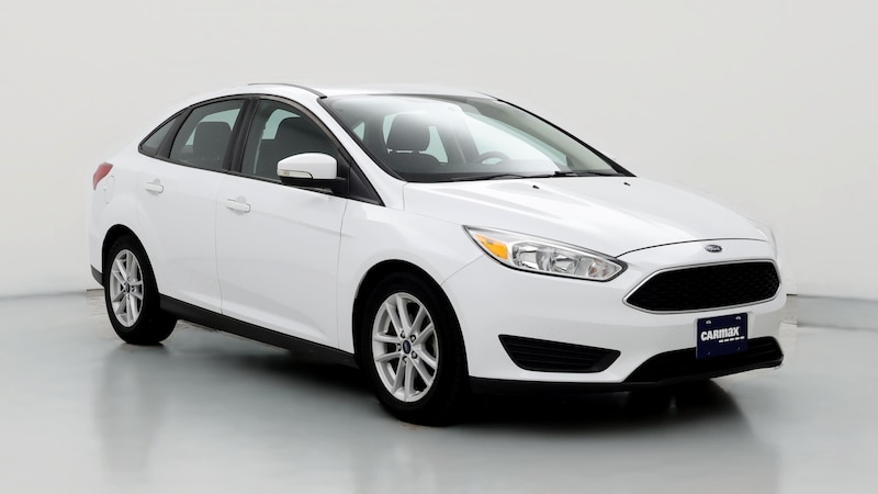 2017 Ford Focus SE Hero Image