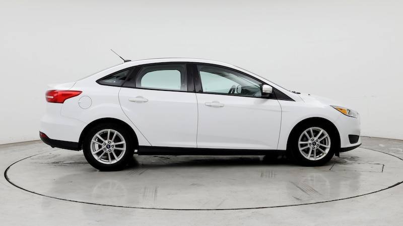 2017 Ford Focus SE 7