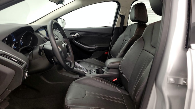 2014 Ford Focus Titanium 11