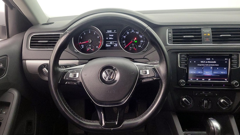 2017 Volkswagen Jetta SE 10