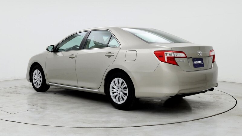 2014 Toyota Camry LE 2