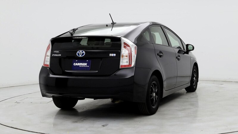 2014 Toyota Prius Four 8