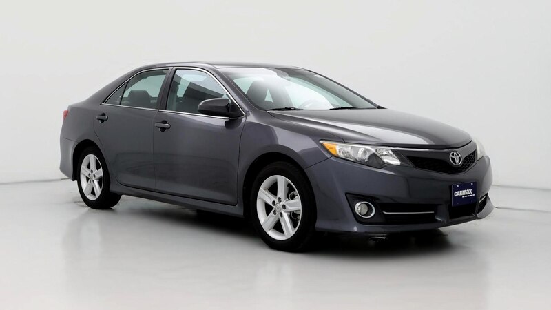 2013 Toyota Camry SE Hero Image