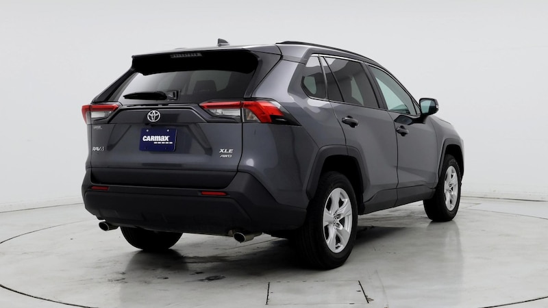 2021 Toyota RAV4 XLE 8