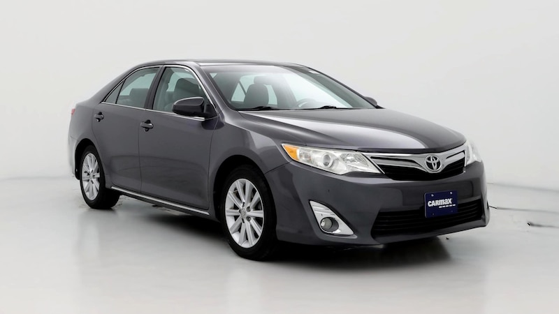 2014 Toyota Camry XLE Hero Image