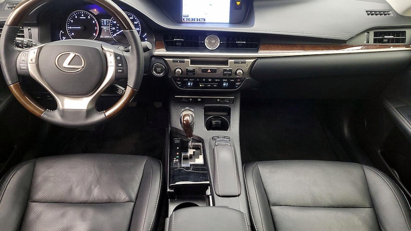 2015 Lexus ES 350 9