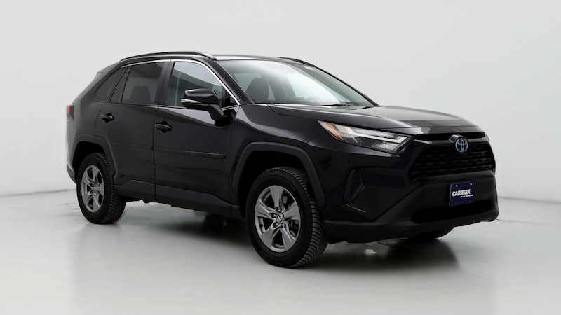 2022 Toyota RAV4 XLE Hero Image